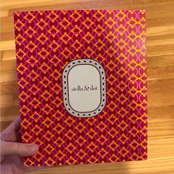 Stella and Dot Bow Collar Necklace - Picture 2 of 2